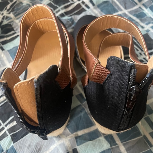 Comfortview - Picture 2 of 4